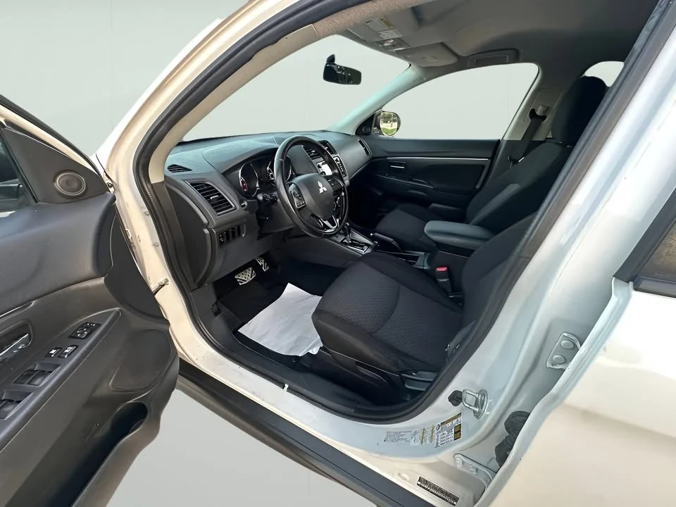2018 Mitsubishi Outlander - Image 8 of 19