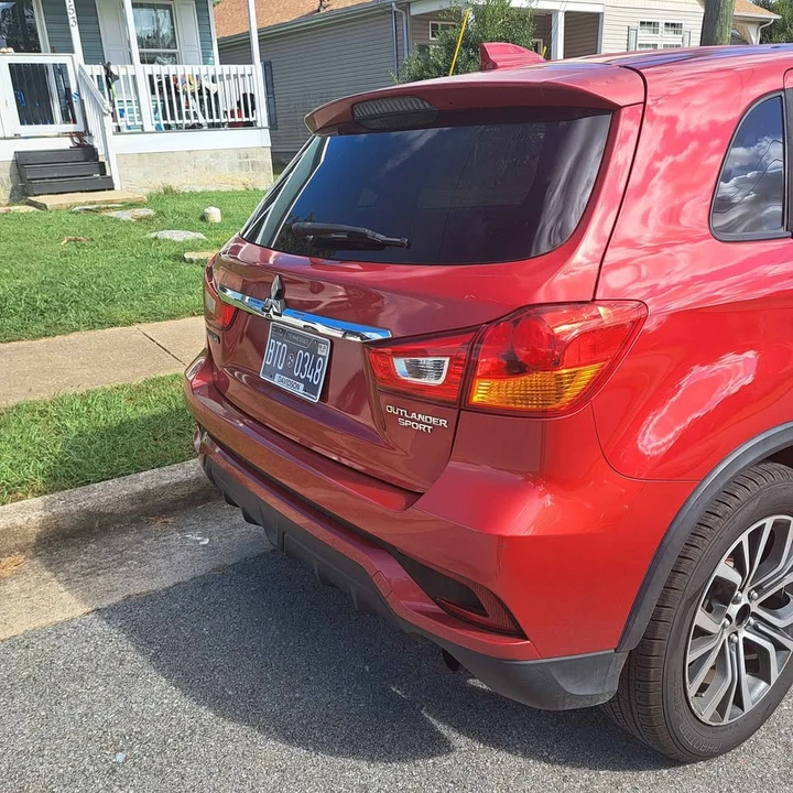 2018 Mitsubishi Outlander - Image 4 of 9