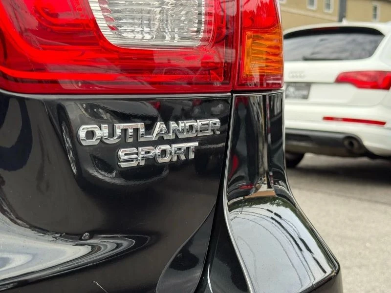 2018 Mitsubishi Outlander Sport - Image 7 of 12