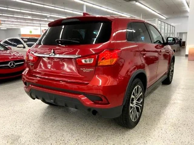2018 Mitsubishi Outlander - Image 4 of 15