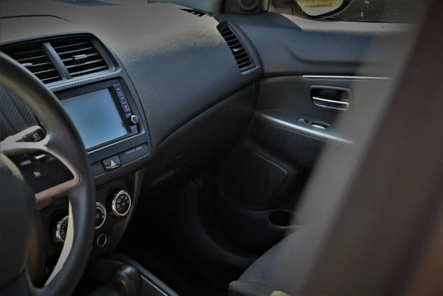 2018 Mitsubishi Outlander Sport - Image 10 of 18