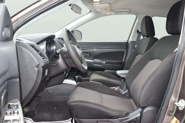 2018 Mitsubishi Outlander - Image 15 of 21