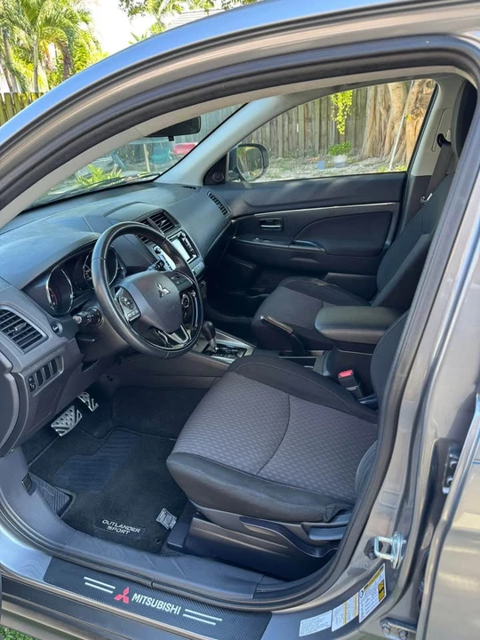 2018 Mitsubishi Outlander Sport - Image 5 of 10