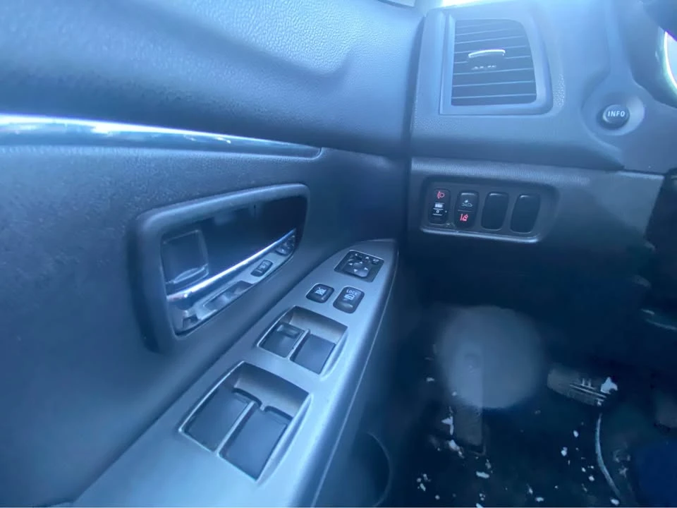 2018 Mitsubishi Outlander Sport - Image 11 of 20
