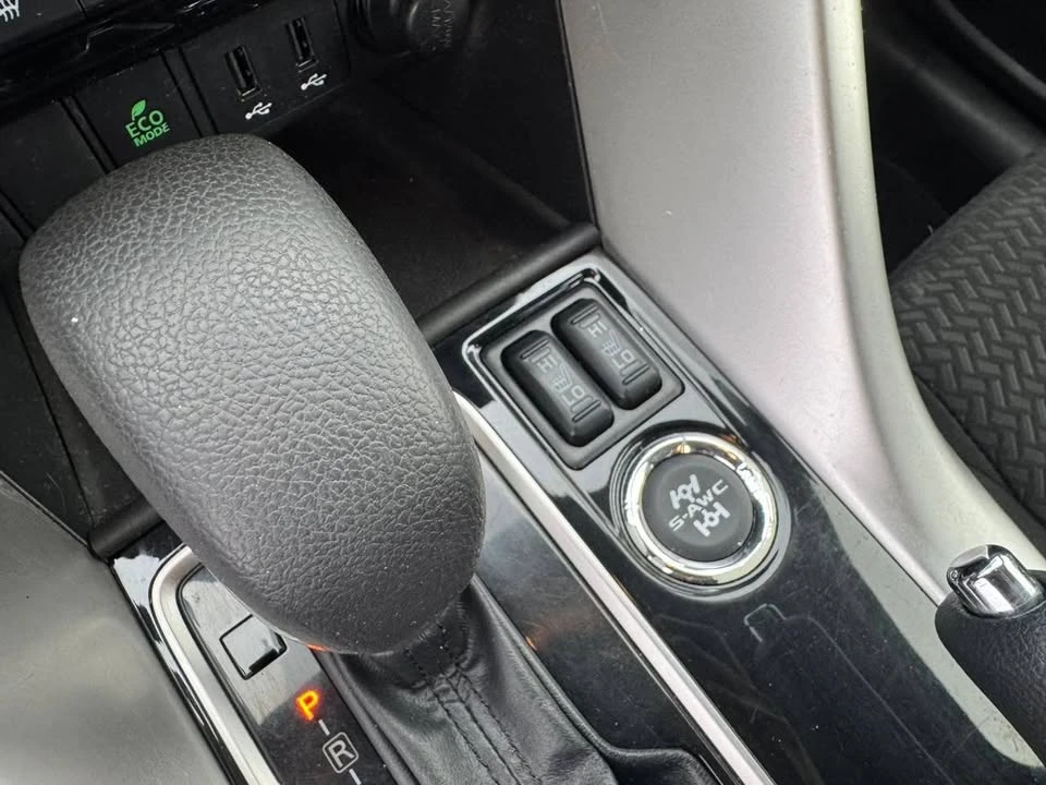 2018 Mitsubishi Eclipse Cross - Image 16 of 20