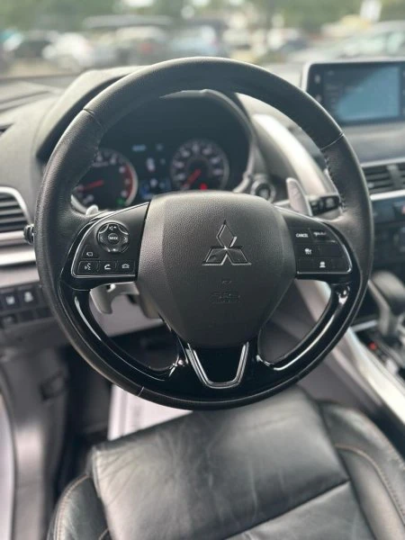 2018 Mitsubishi Eclipse - Image 8 of 20