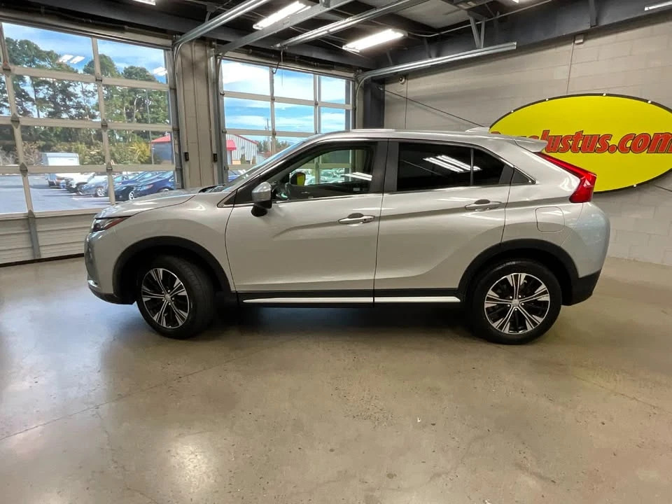 2018 Mitsubishi Eclipse Cross - Image 2 of 18