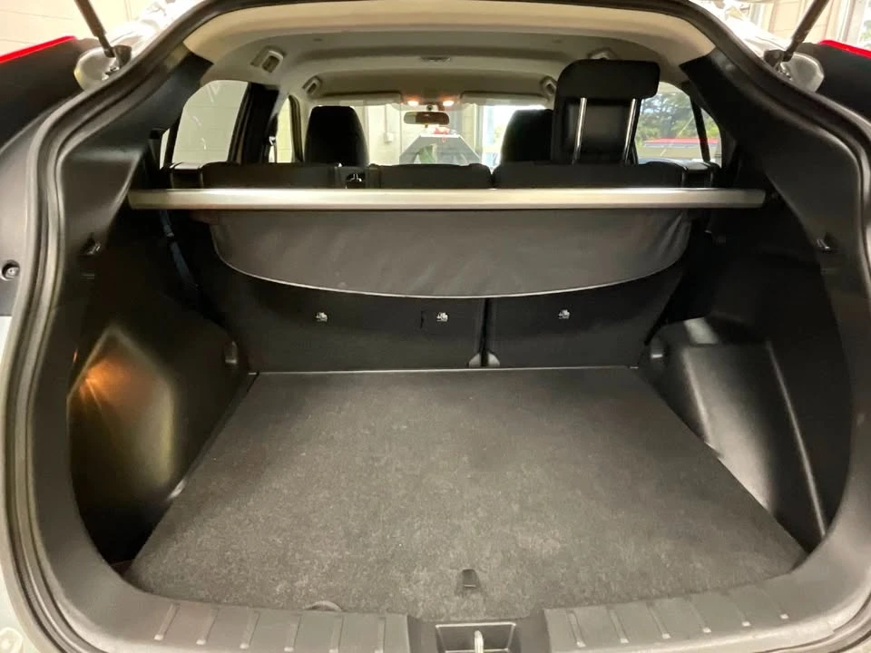 2018 Mitsubishi Eclipse Cross - Image 12 of 18