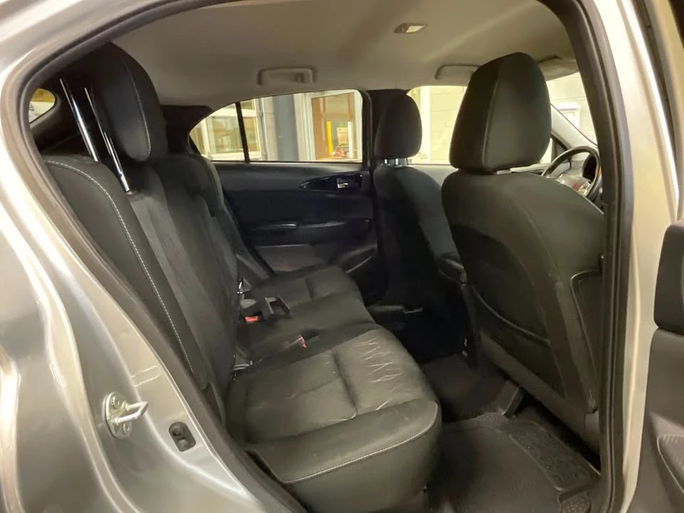 2018 Mitsubishi Eclipse Cross - Image 13 of 18