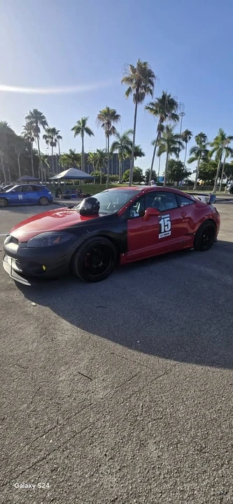 2018 Mitsubishi Eclipse Cross - Image 2 of 8