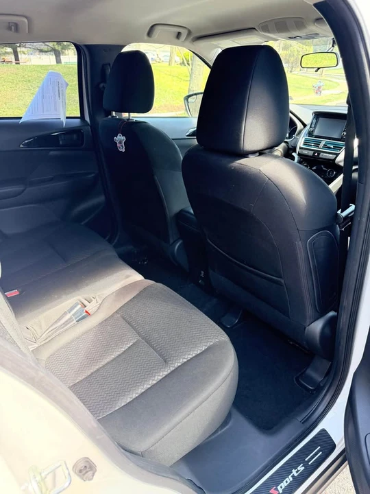 2018 Mitsubishi Eclipse Cross - Image 12 of 14