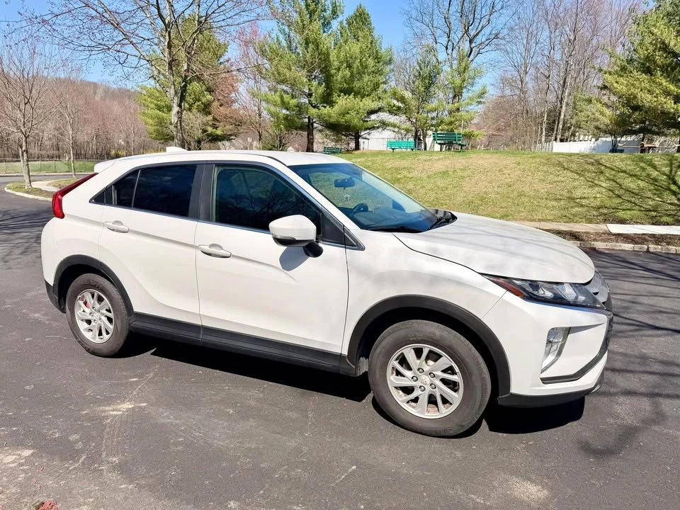 2018 Mitsubishi Eclipse Cross - Image 5 of 14