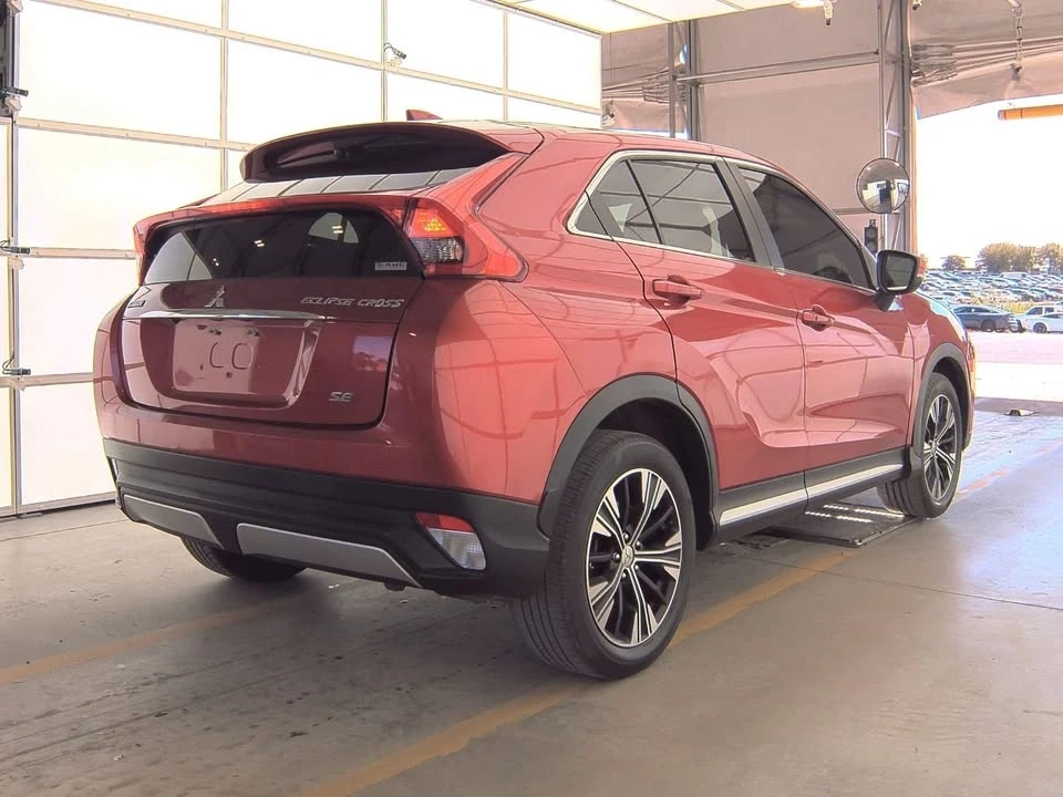 2018 Mitsubishi Eclipse Cross - Image 4 of 8