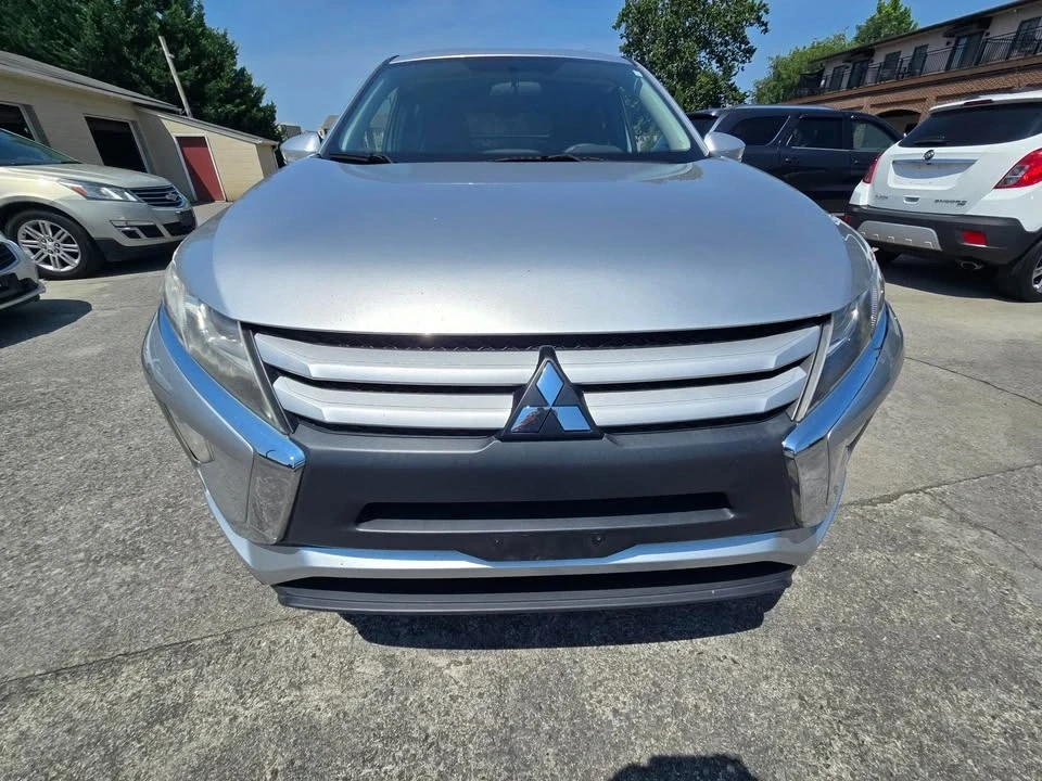 2018 Mitsubishi Eclipse Cross - Image 2 of 10