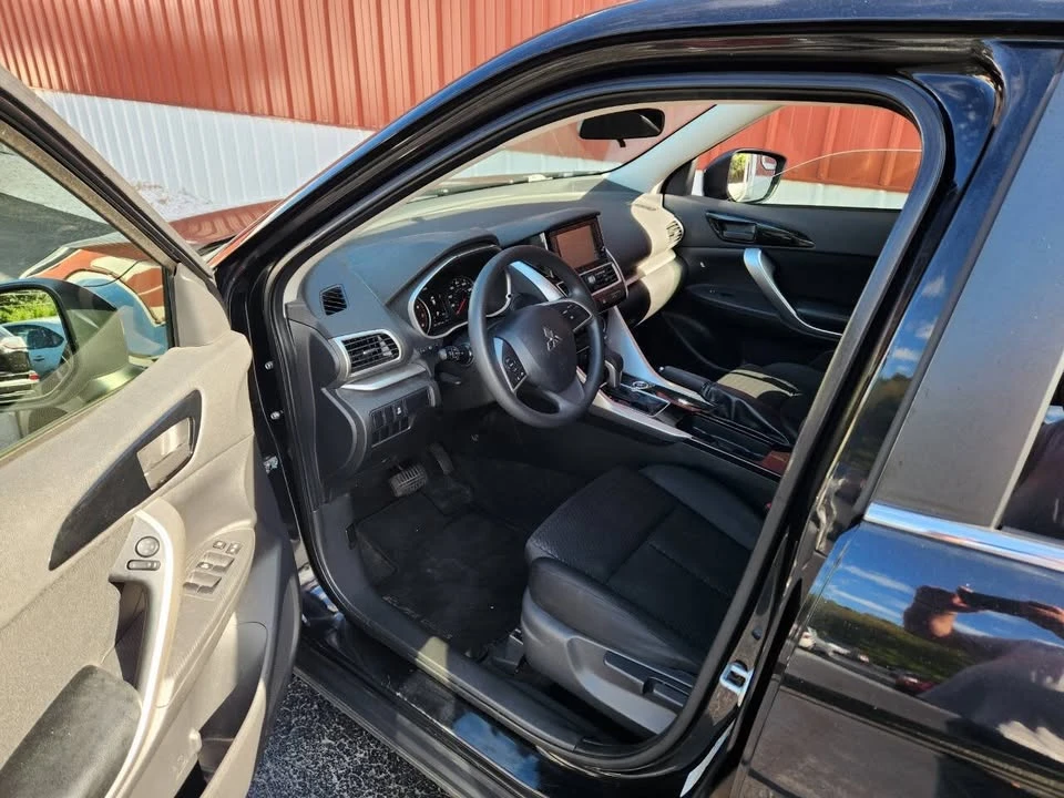 2018 Mitsubishi Eclipse Cross - Image 14 of 20