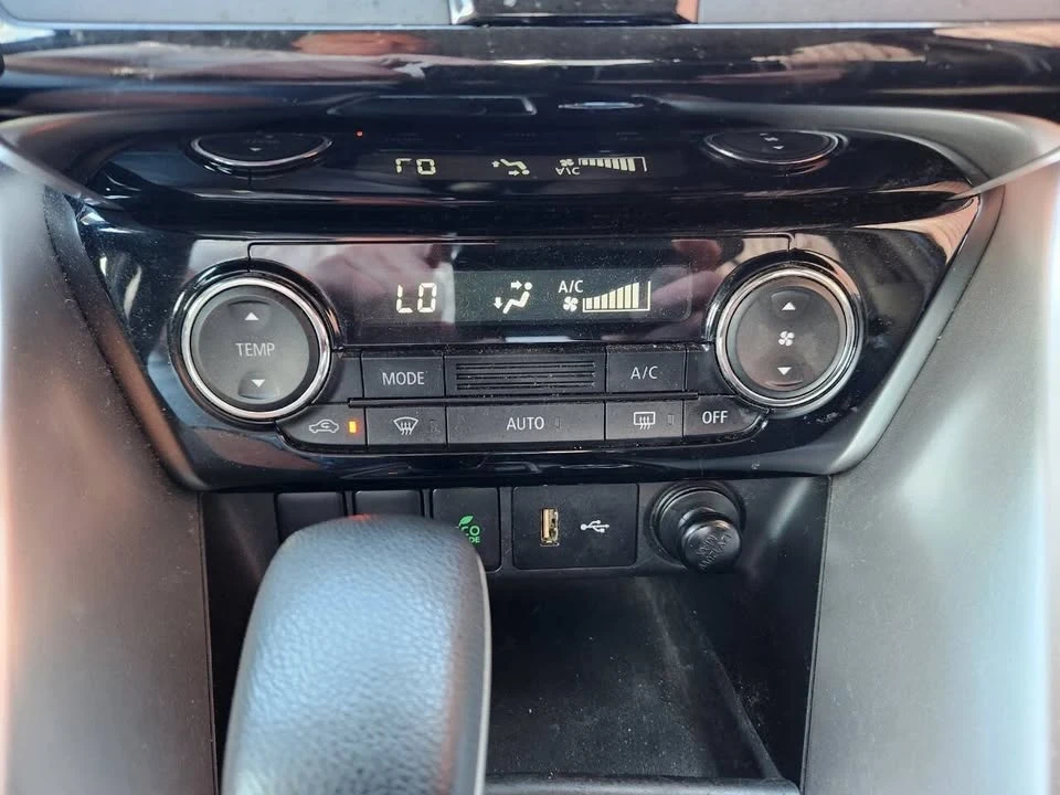 2018 Mitsubishi Eclipse Cross - Image 19 of 19