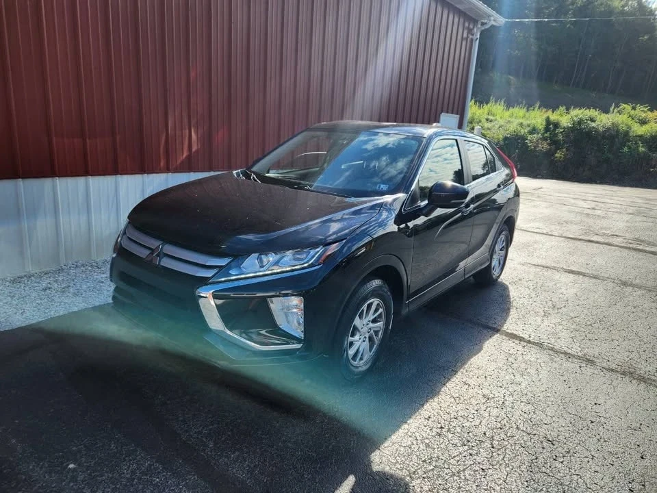 2018 Mitsubishi Eclipse Cross - Image 2 of 19