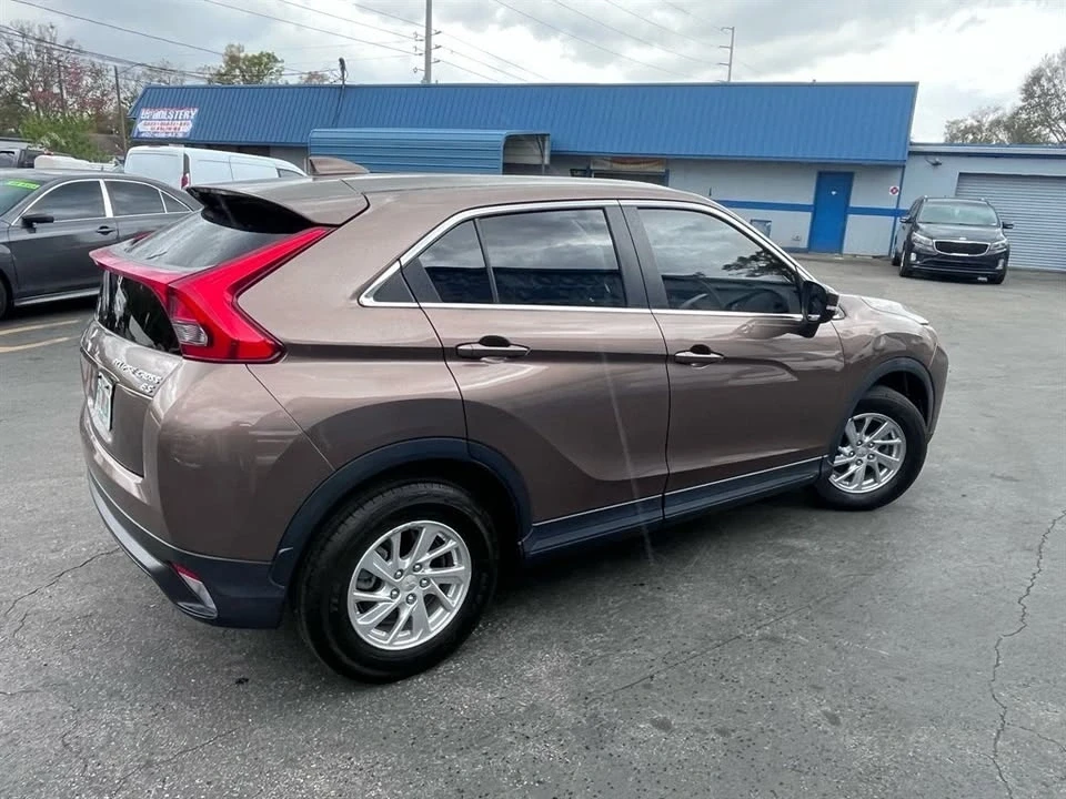 2018 Mitsubishi Eclipse Cross - Image 2 of 6