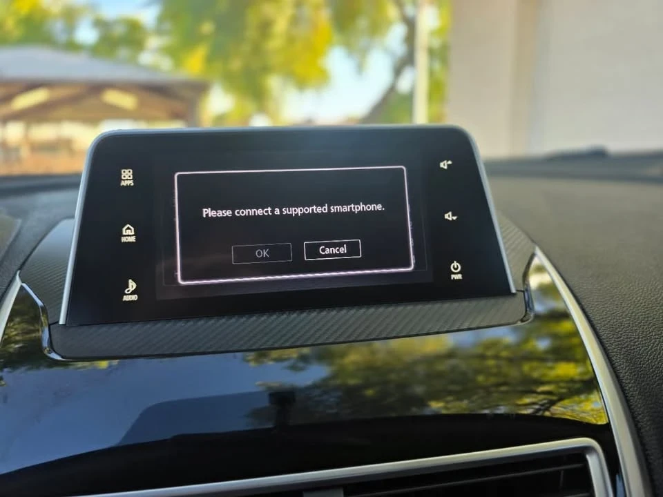 2018 Mitsubishi Eclipse Cross - Image 12 of 20