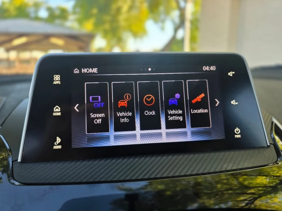2018 Mitsubishi Eclipse Cross - Image 17 of 18