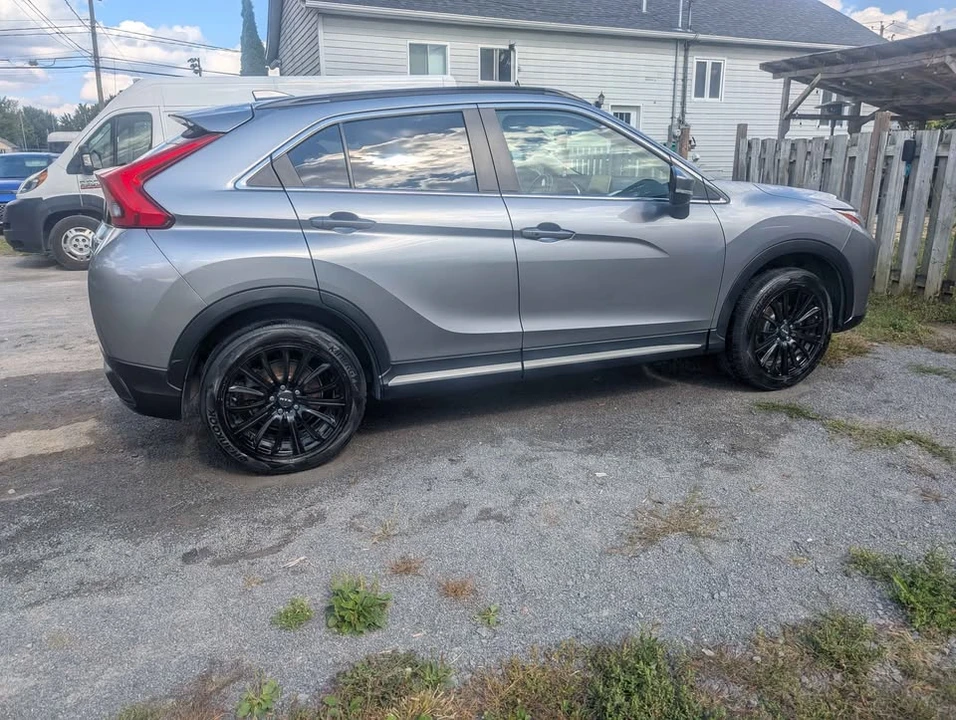 2018 Mitsubishi Eclipse Cross - Image 4 of 11
