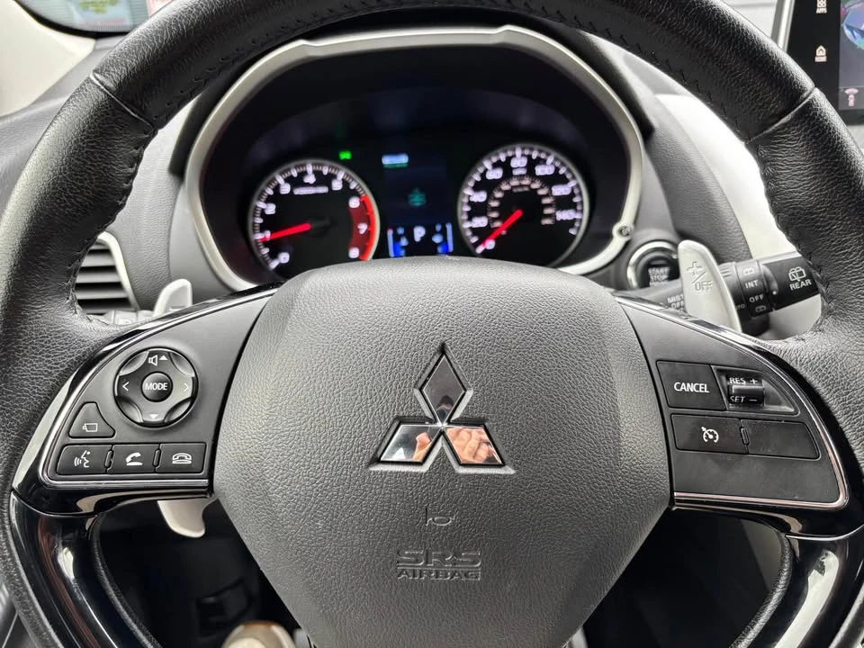 2018 Mitsubishi Eclipse Cross - Image 16 of 19