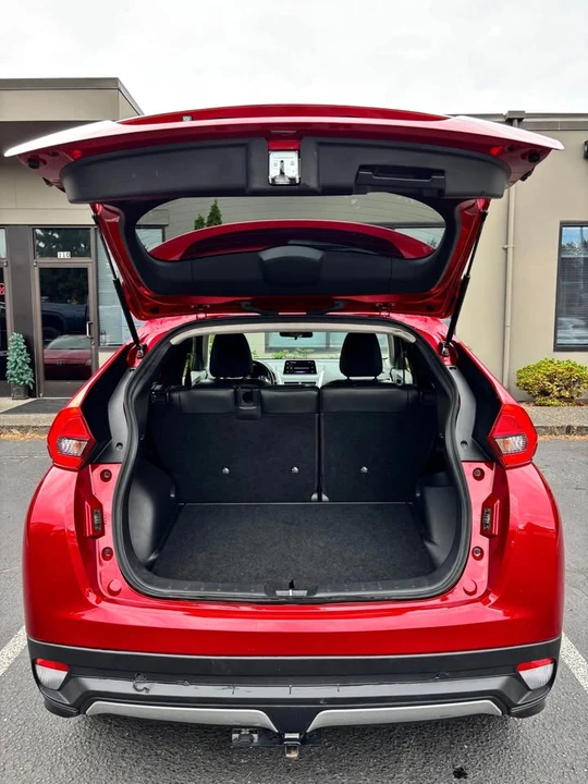 2018 Mitsubishi Eclipse Cross - Image 7 of 19