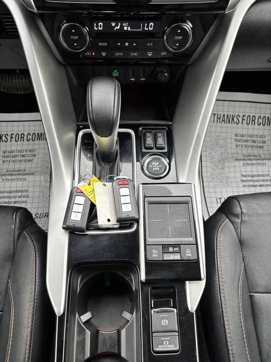 2018 Mitsubishi Eclipse Cross - Image 13 of 19