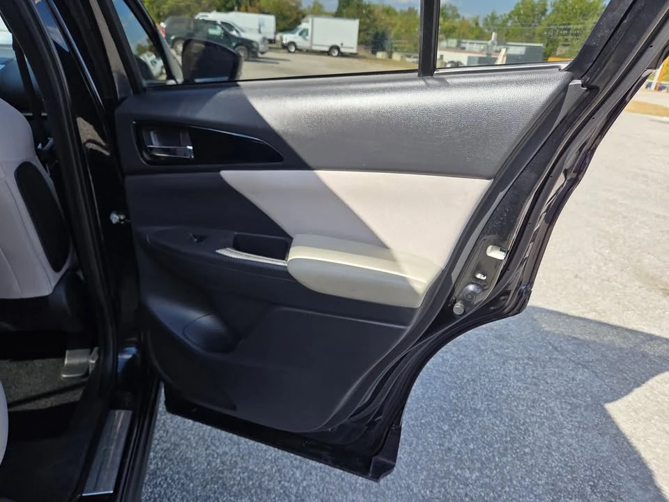2018 Mitsubishi Eclipse Cross - Image 19 of 20