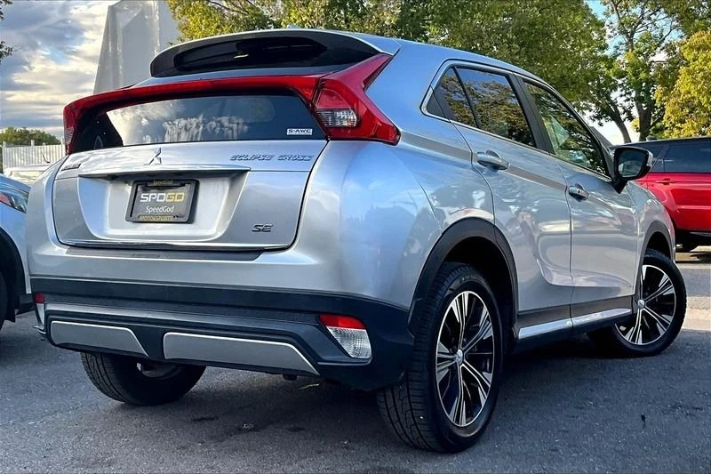 2018 Mitsubishi Eclipse Cross - Image 2 of 19