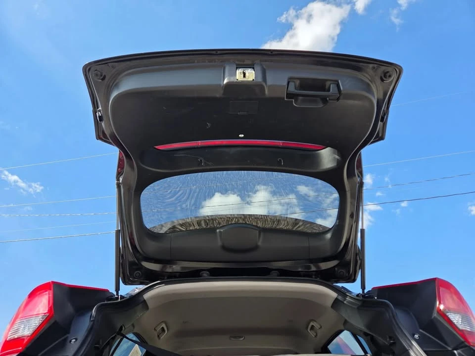 2018 Mitsubishi Eclipse Cross - Image 17 of 20