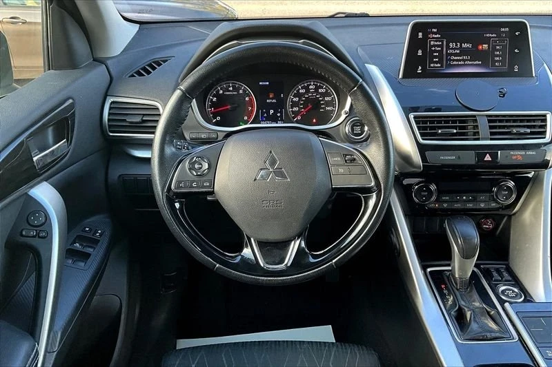 2018 Mitsubishi Eclipse Cross - Image 4 of 19