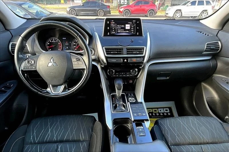 2018 Mitsubishi Eclipse Cross - Image 12 of 19