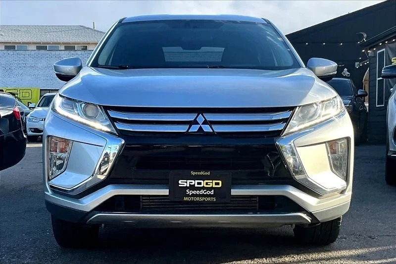 2018 Mitsubishi Eclipse Cross - Image 3 of 19