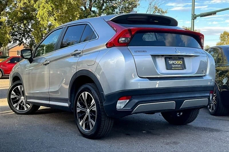 2018 Mitsubishi Eclipse Cross - Image 9 of 19
