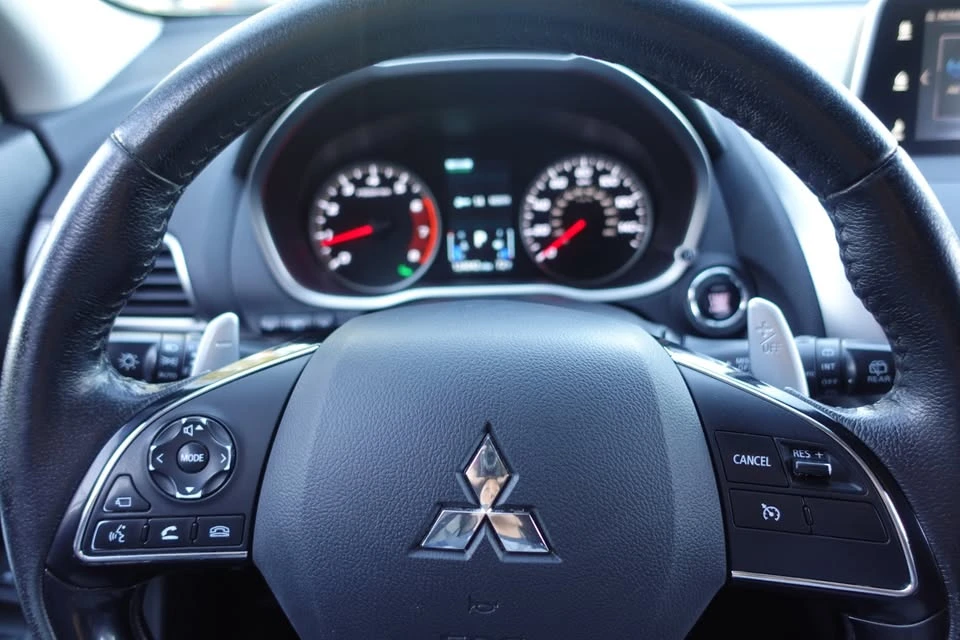 2018 Mitsubishi Eclipse Cross - Image 10 of 20