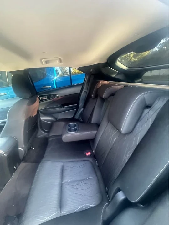 2018 Mitsubishi Eclipse Cross - Image 6 of 12
