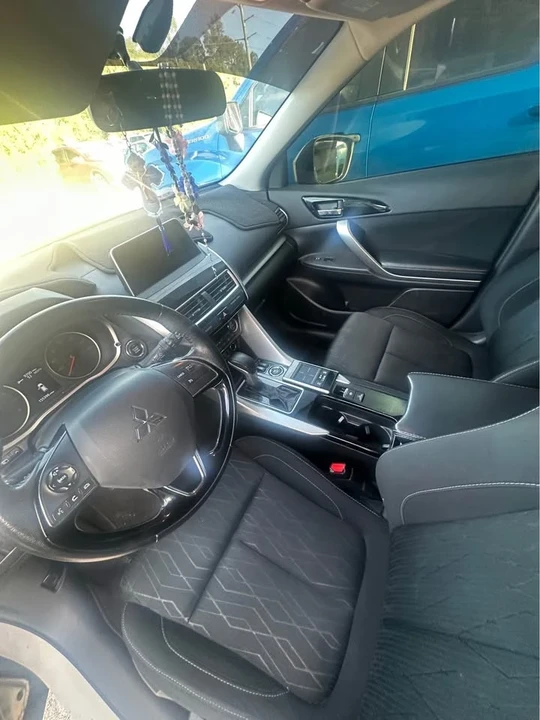 2018 Mitsubishi Eclipse Cross - Image 11 of 12