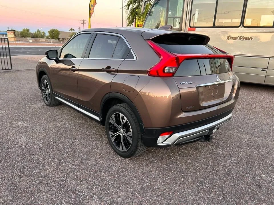 2018 Mitsubishi Eclipse Cross - Image 8 of 15