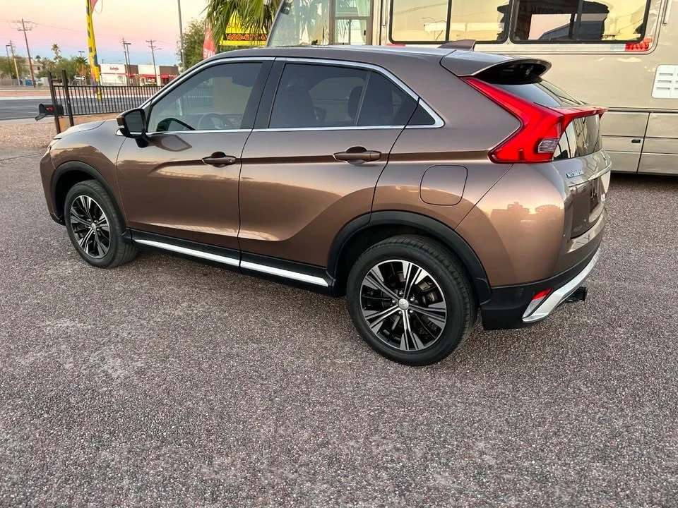 2018 Mitsubishi Eclipse Cross - Image 5 of 15