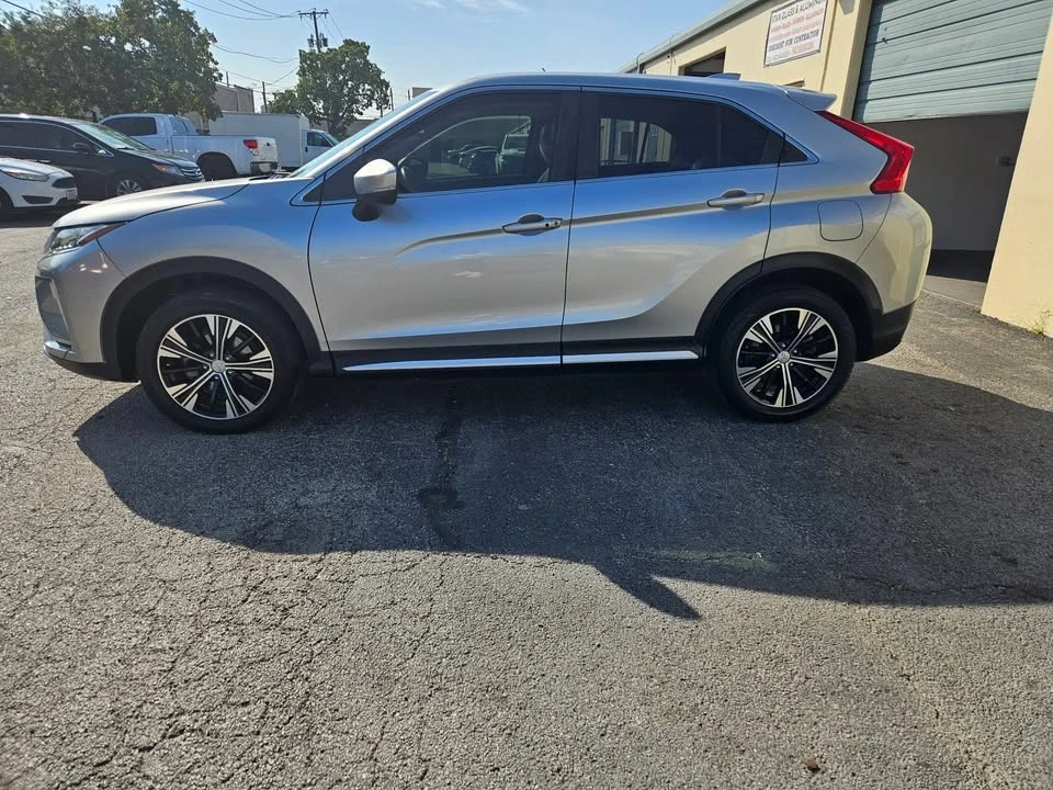 2018 Mitsubishi Eclipse Cross - Image 7 of 20