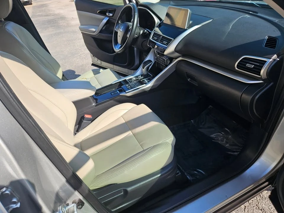 2018 Mitsubishi Eclipse Cross - Image 17 of 20