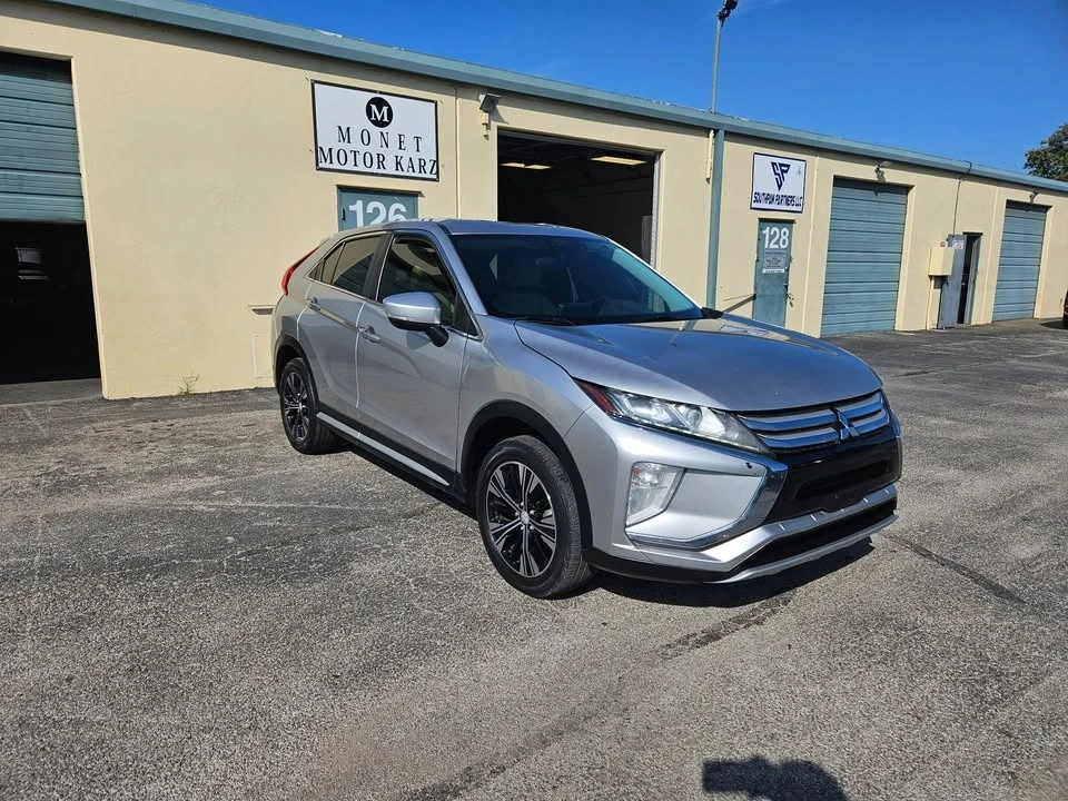 2018 Mitsubishi Eclipse Cross - Image 2 of 20