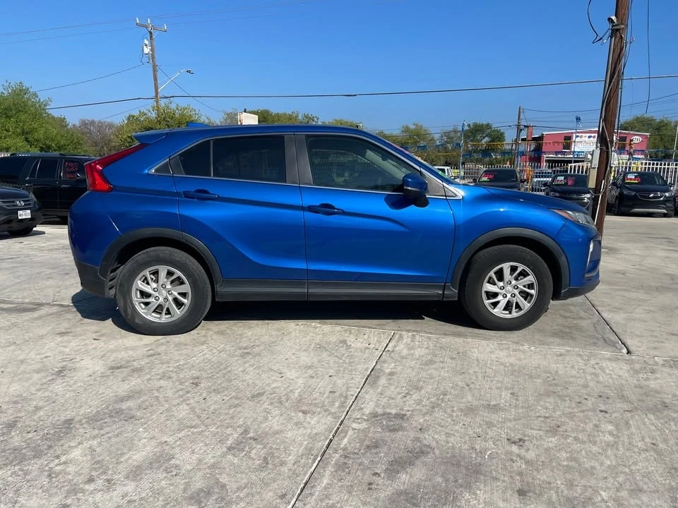 2018 Mitsubishi Eclipse Cross - Image 4 of 9