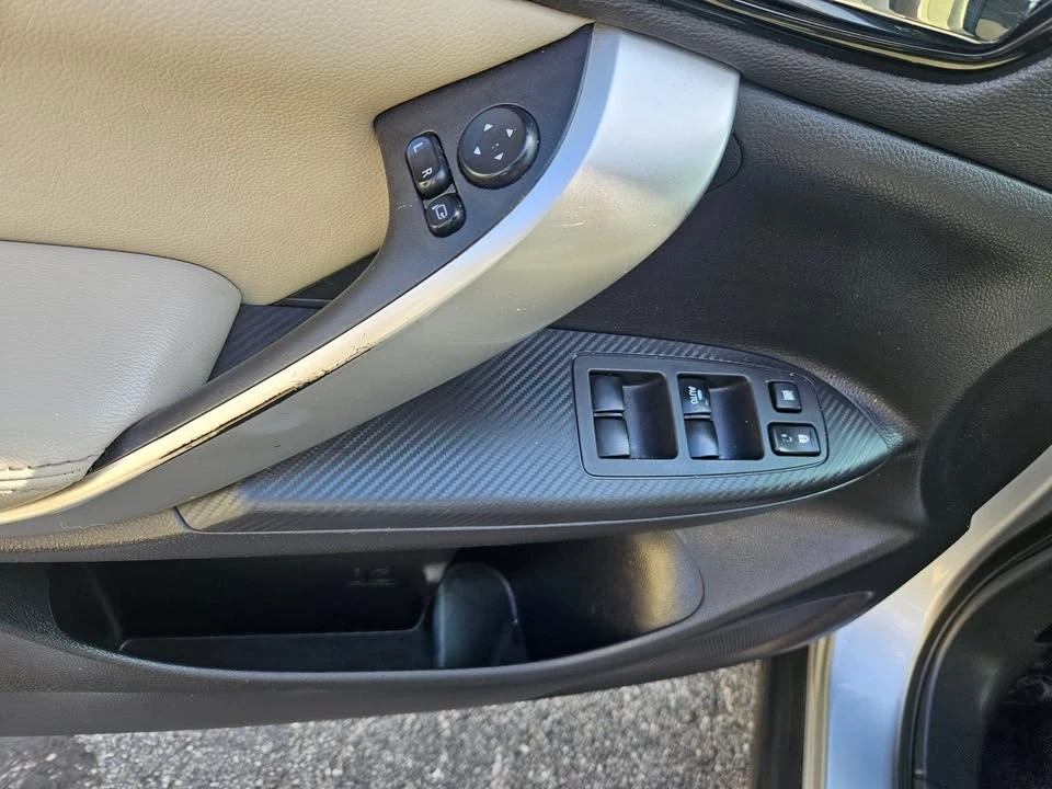 2018 Mitsubishi Eclipse Cross - Image 14 of 20