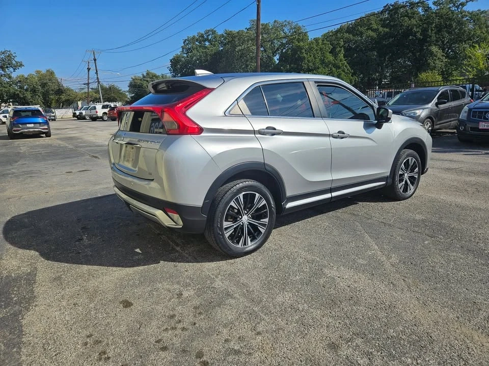 2018 Mitsubishi Eclipse Cross - Image 4 of 20