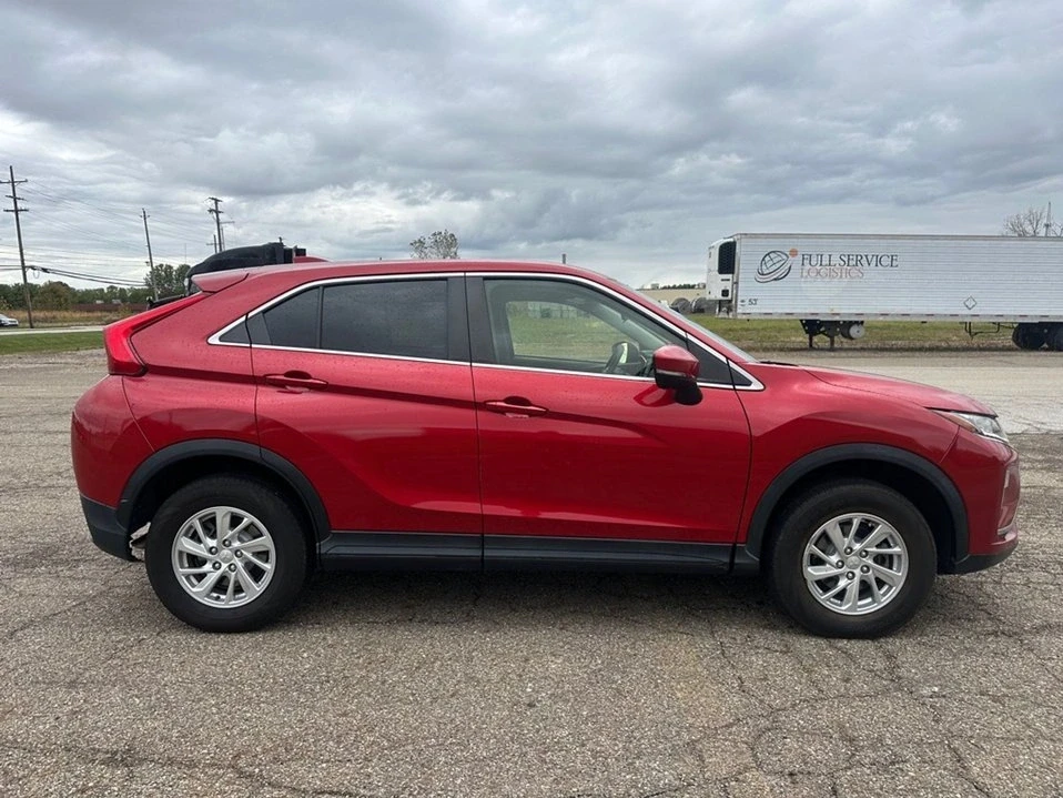 2018 Mitsubishi Eclipse Cross - Image 5 of 18