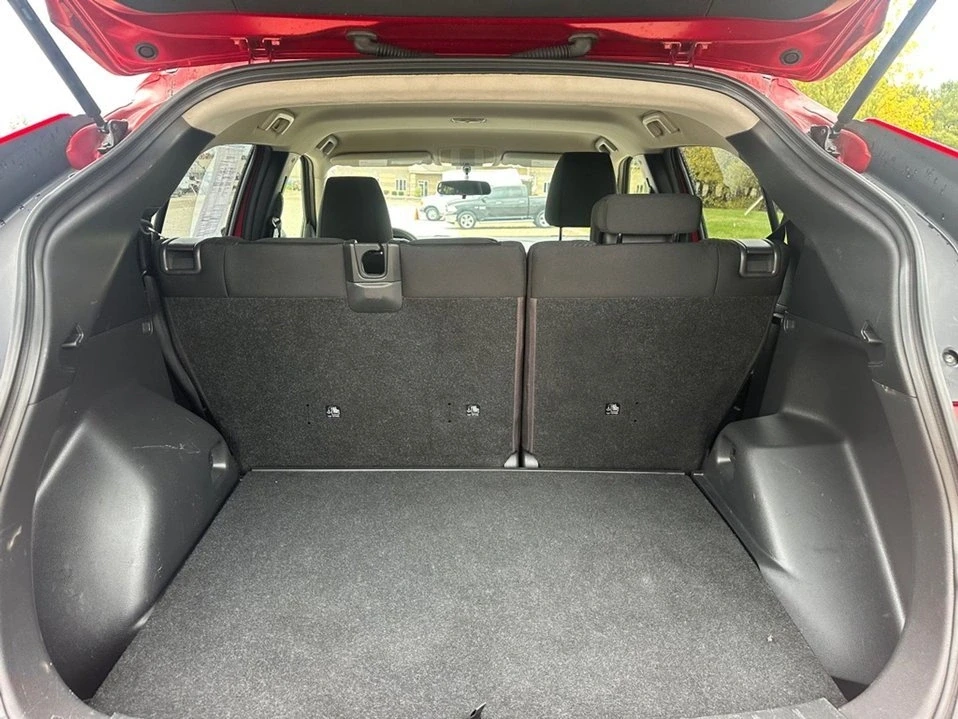 2018 Mitsubishi Eclipse Cross - Image 16 of 18