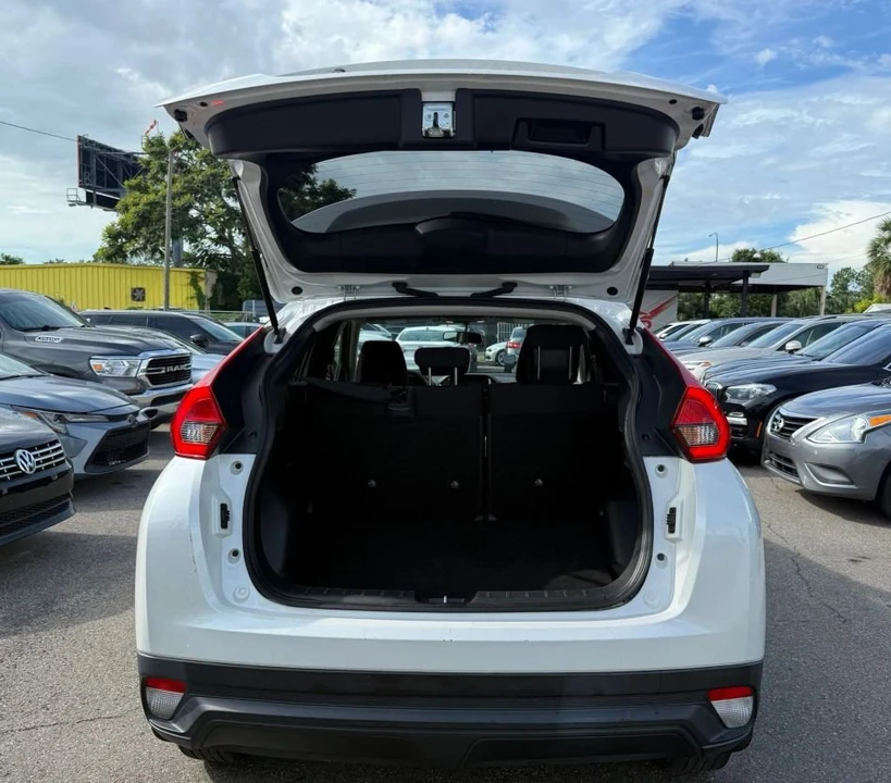 2018 Mitsubishi Eclipse Cross - Image 8 of 11