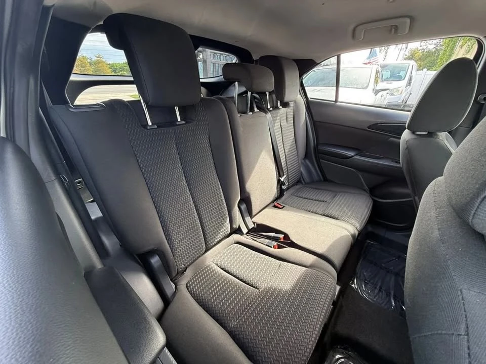 2018 Mitsubishi Eclipse Cross - Image 5 of 11